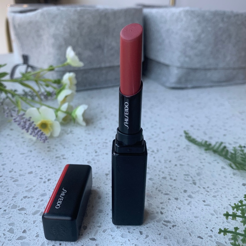 Shiseido VisionAiry Gel Lipstick